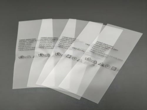 定制磨砂半透明tpu薄膜聚氨酯生產(chǎn)廠(chǎng)家環(huán)保防水化妝品袋子用膜